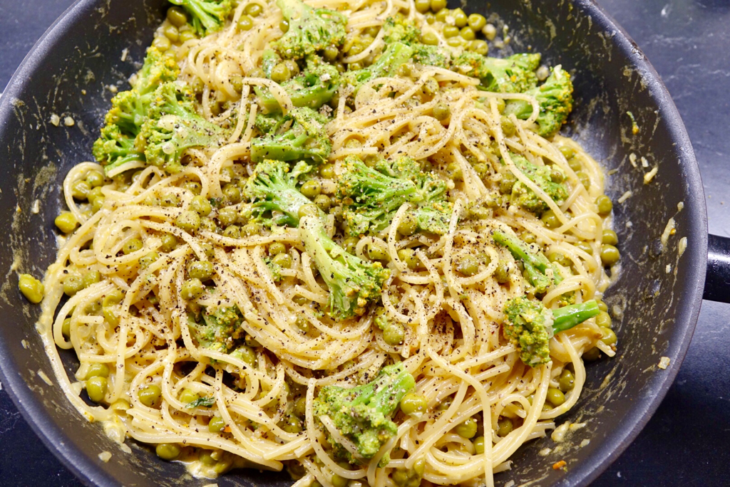 Ärt- och broccolicarbonara