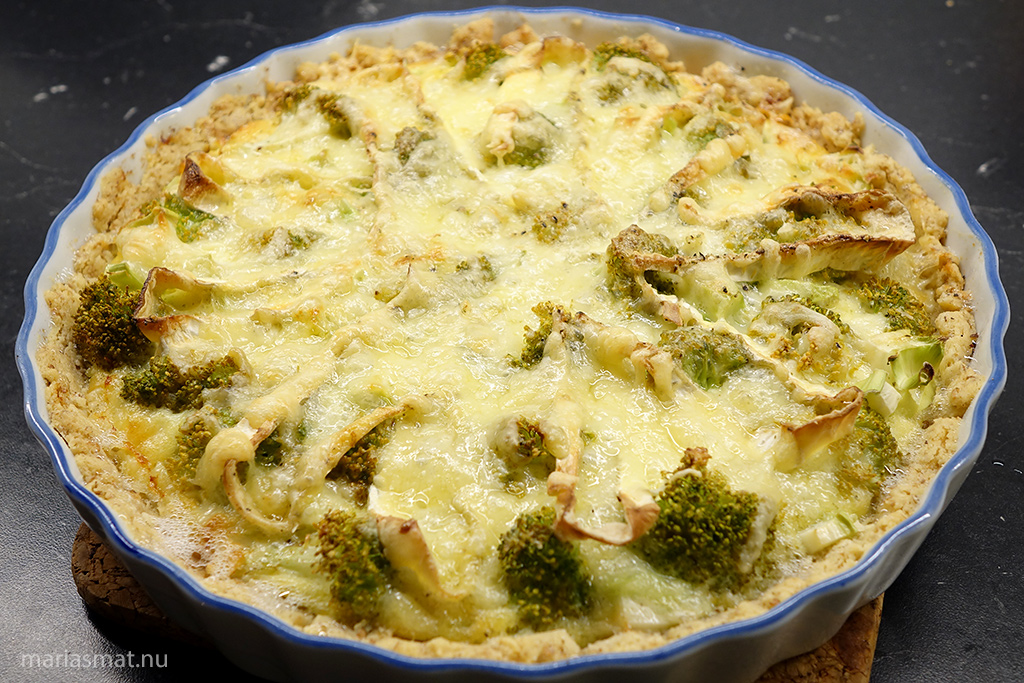 Broccolipaj med brieost