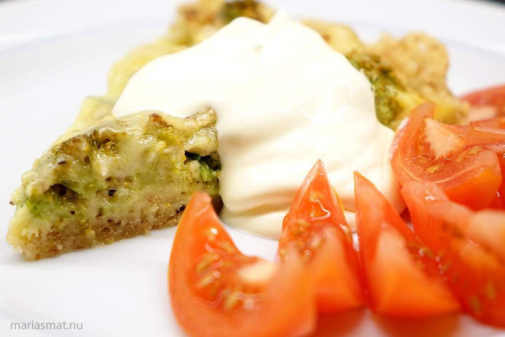 Broccolipaj med brieost
