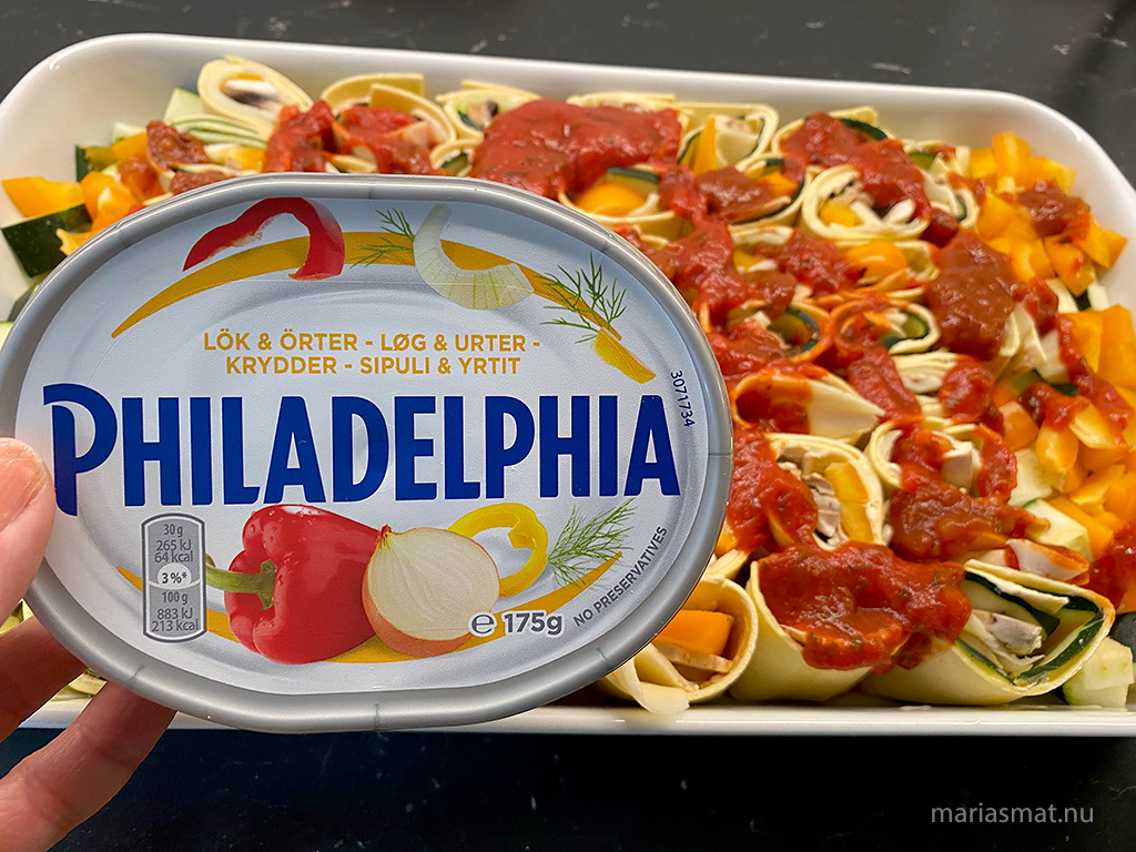 Pastarullar med zucchini och paprika