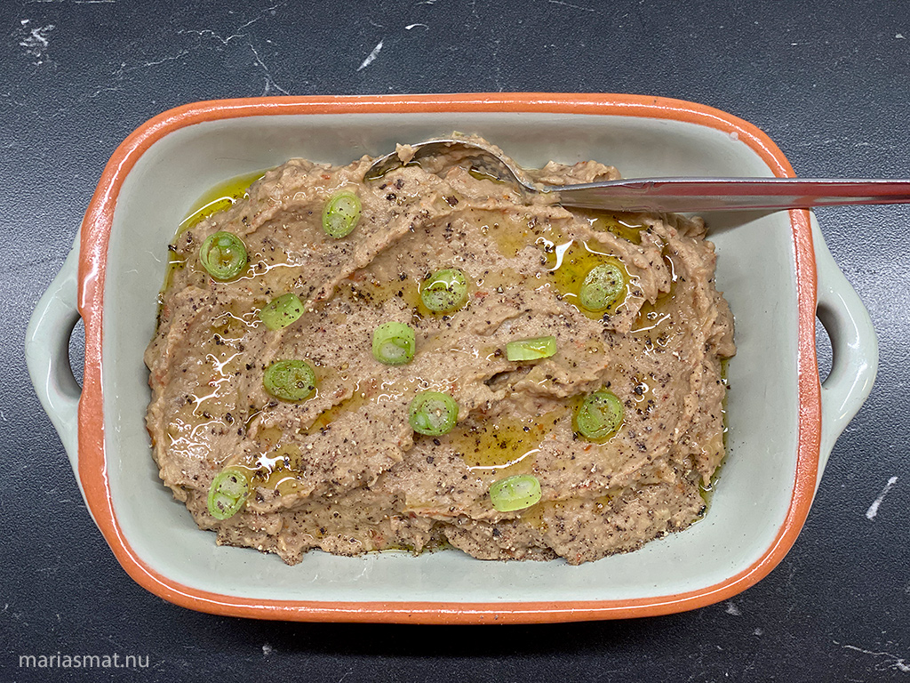 Baba Ganoush med soltorkade tomater