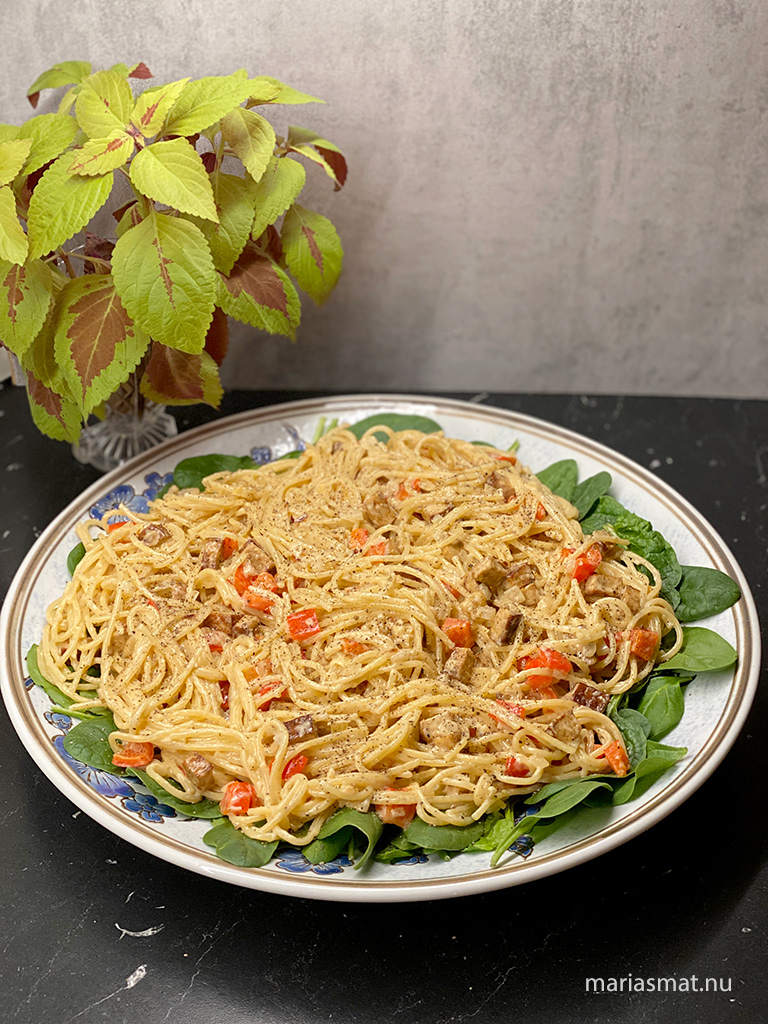 Pasta Carbonara med rökt tofu