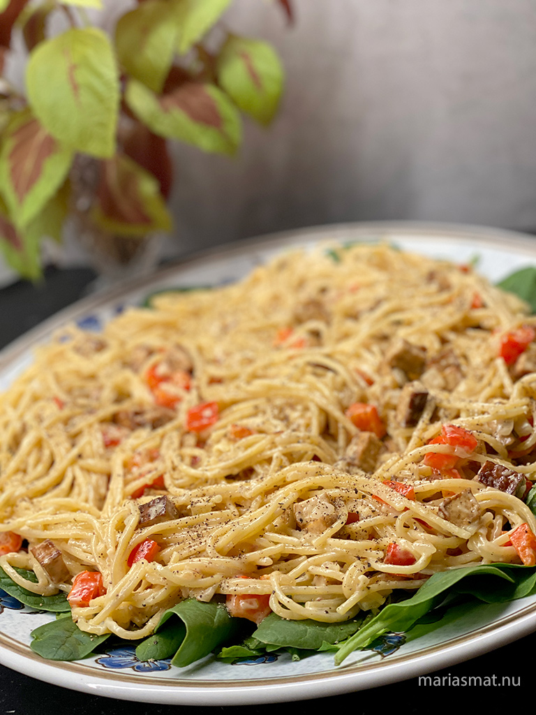 Pasta Carbonara med rökt tofu