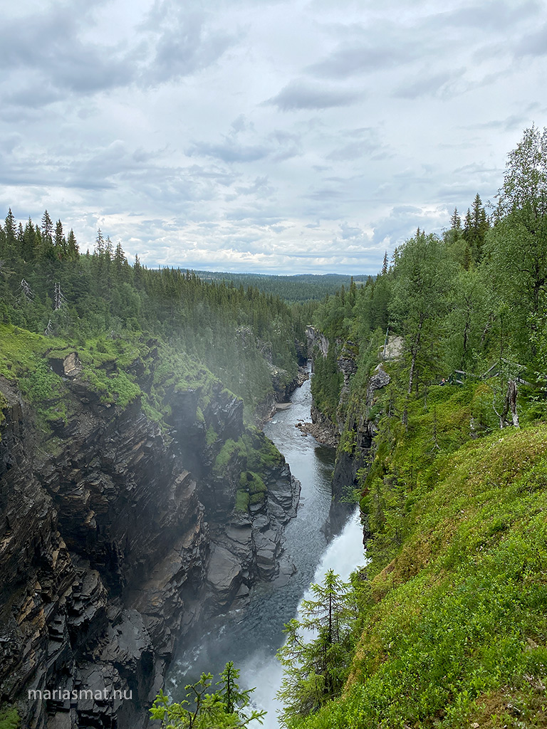 Hällingsåfallet och dess canyon