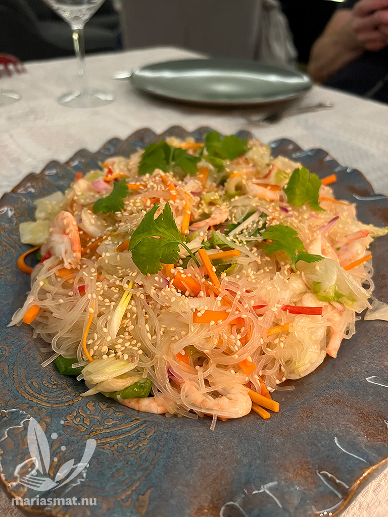 Vietnamesisk glasnudelsallad med räkor