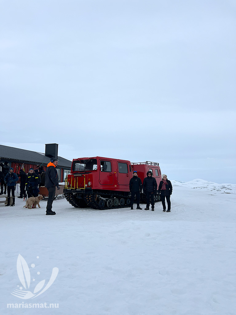 Bandvagn upp till Kariknallen