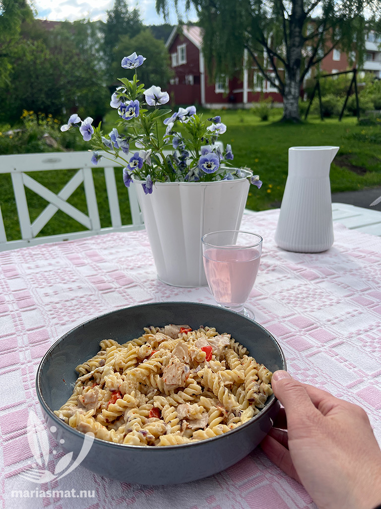 Ost- och skinkpasta