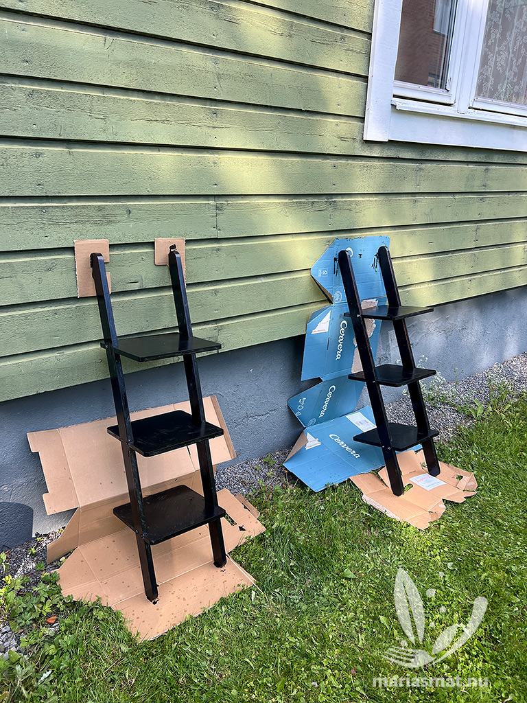 Svarta sängbord