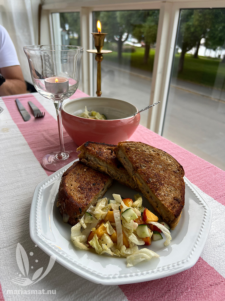 Tuna melt som semestermiddag