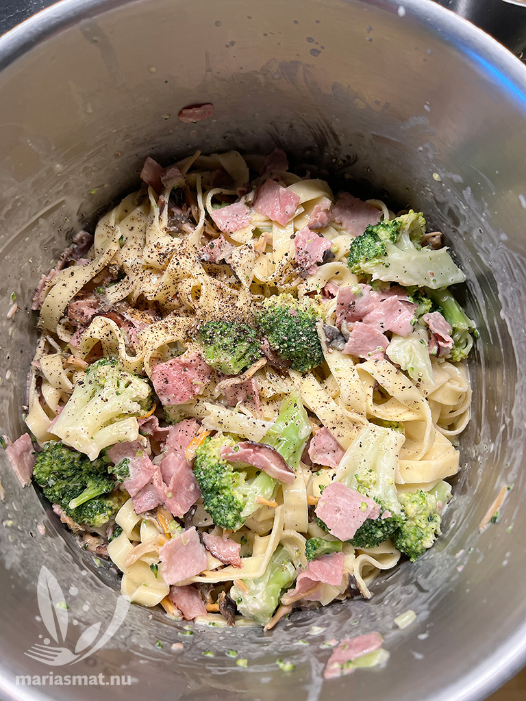 Skinkpasta med broccoli