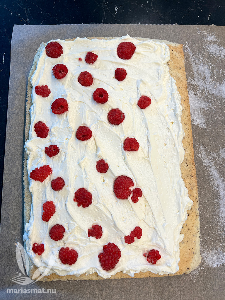 Sommarrulltårta med mascarpone och citron