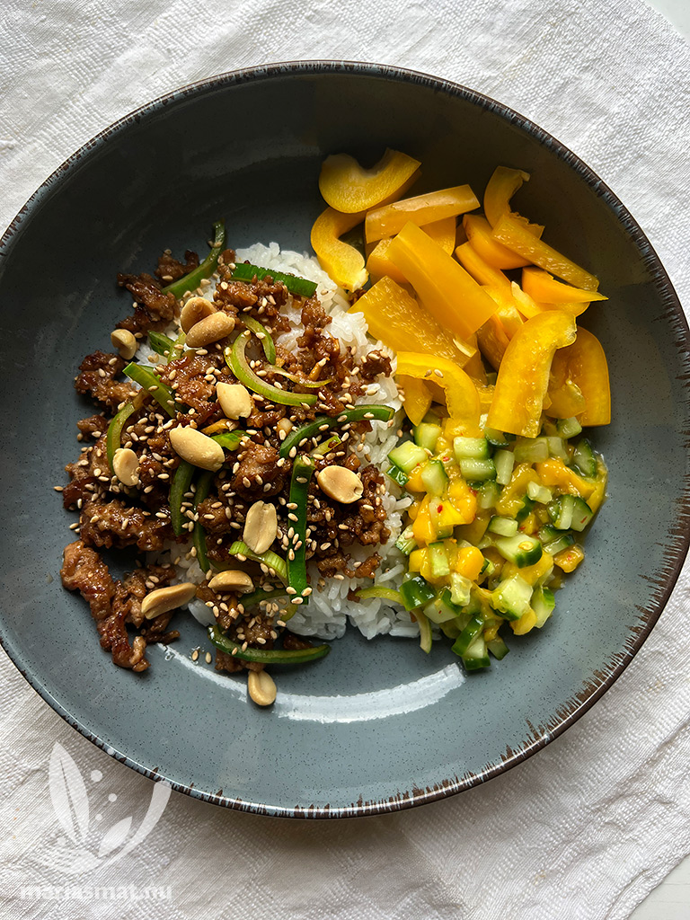 Asiatisk fläskfärs med mangosalsa