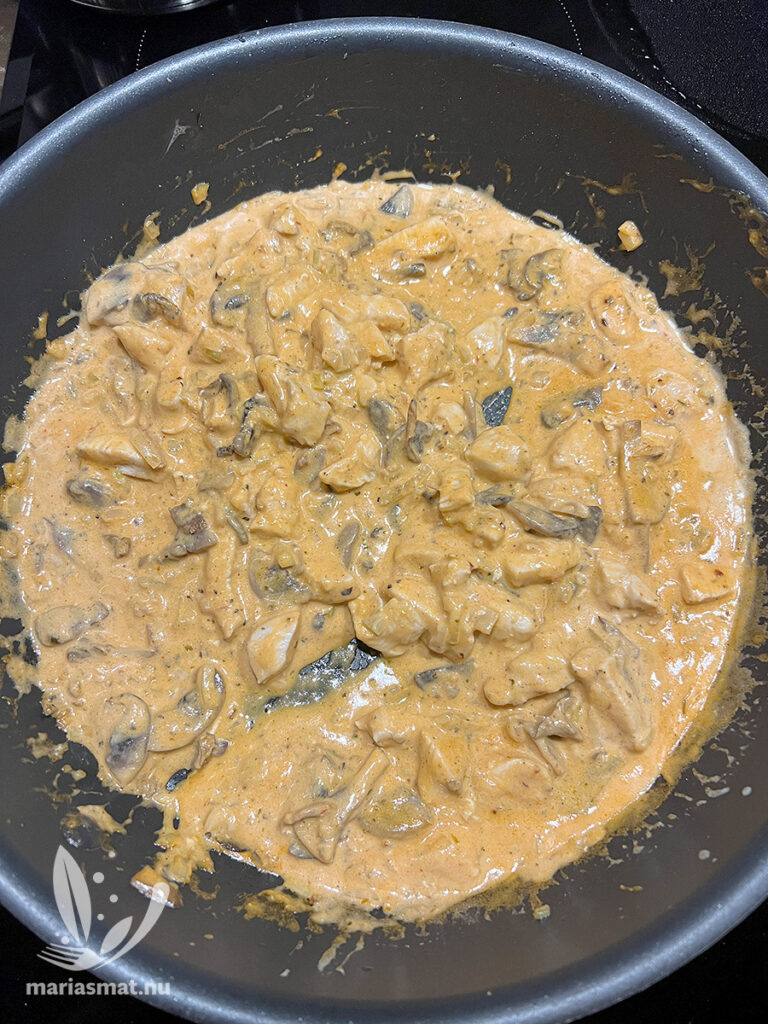 Kycklingpasta med svamp